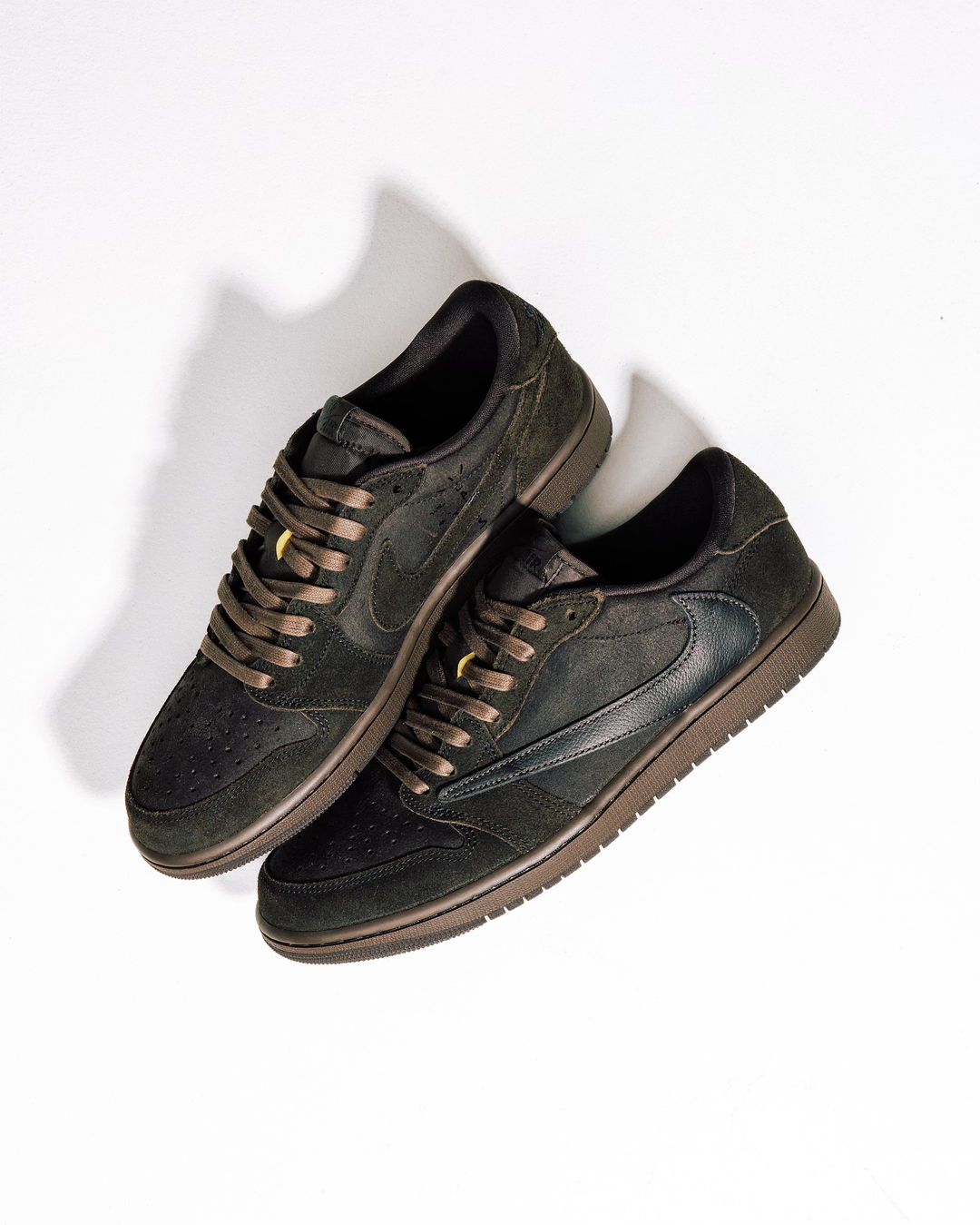 Nike Air Jordan 1 Low x Travis Scott 'Velvet Brown'