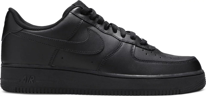 Nike Air Force 1 'Triple Black'