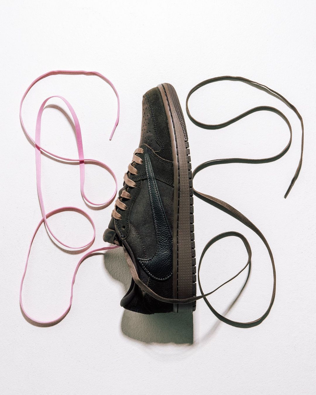 Nike Air Jordan 1 Low x Travis Scott 'Velvet Brown'